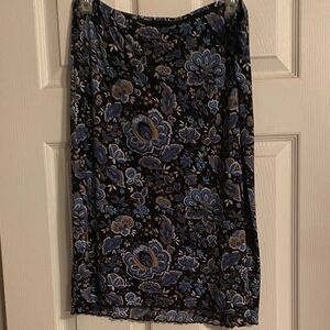 Old Navy Blue and Black Floral maternity skirt